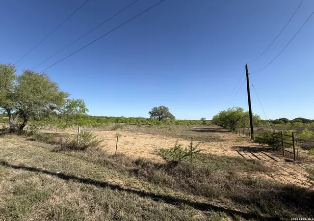 2nd image of 000 Cr 426, Jourdanton, TX 78026 | MLS# 1960807