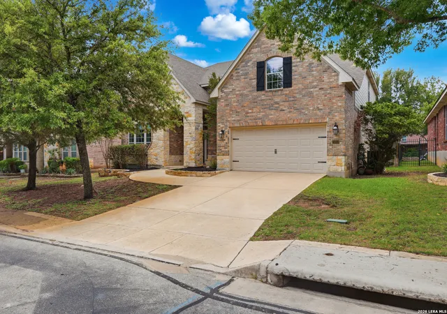 Photo 4 of Single family home for sale at 24819 Cloudy Crk, San Antonio, TX 78255 | MLS# 1960812 | Listing updated on 2026-04-28