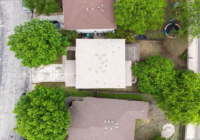 Photo 3 of Single family home for sale at 4806 Crestwood Hill Dr, San Antonio, TX 78244 | MLS# 1960822 | Listing updated on 2026-09-11