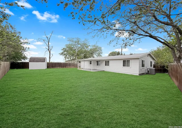 25th image of 250 Flintstone Ln, Universal City, TX 78148 | MLS# 1960837