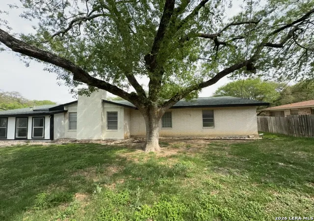 Photo 3 of Single family home for sale at 202 Shalimar Dr, Castle Hills, TX 78213 | MLS# 1960877 | Listing updated on 2026-09-03