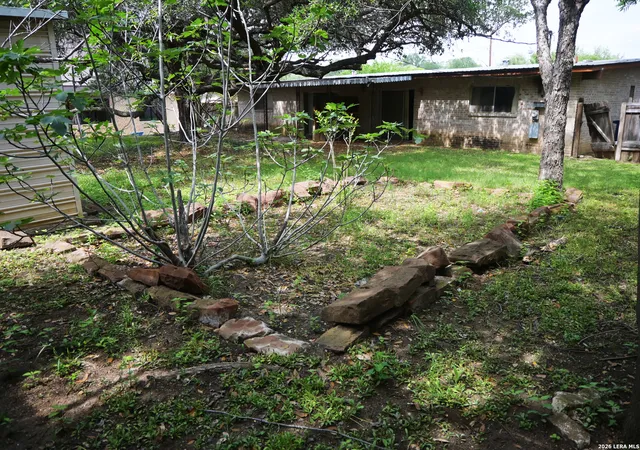 Photo 3 of Sale Pending at 2505 Trailside, Austin, TX 78704 | MLS# 1960887 | Listing updated on 2026-09-15