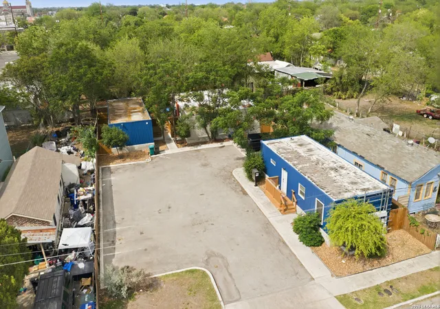 Photo 2 of Multi family home for sale at 1033 Rivas, San Antonio, TX 78207 | MLS# 1960938 | Listing updated on 2026-05-29