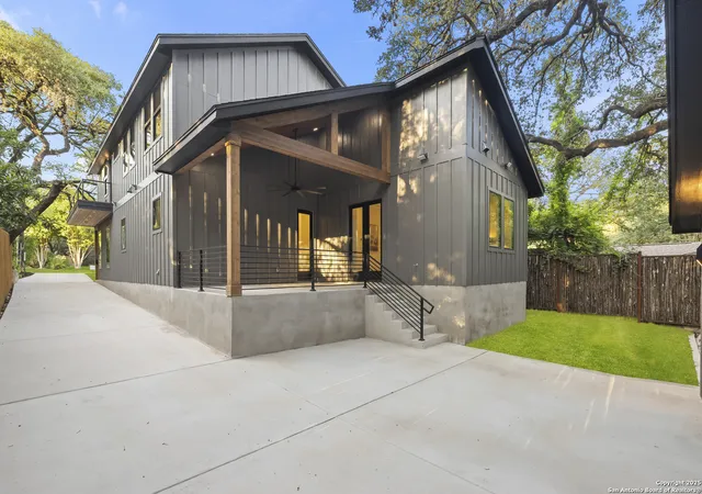 35th image of 434 College Blvd, Alamo Heights, TX 78209 | MLS# 1960959