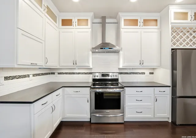 Photo 4 of Single family home for sale at 8543 Northview Pass, Fair Oaks Ranch, TX 78015 | MLS# 1960973 | Listing updated on 2026-06-16