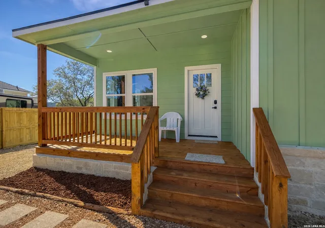 3rd image of 656 Skyline Dr, Bandera, TX 78003 | MLS# 1961017