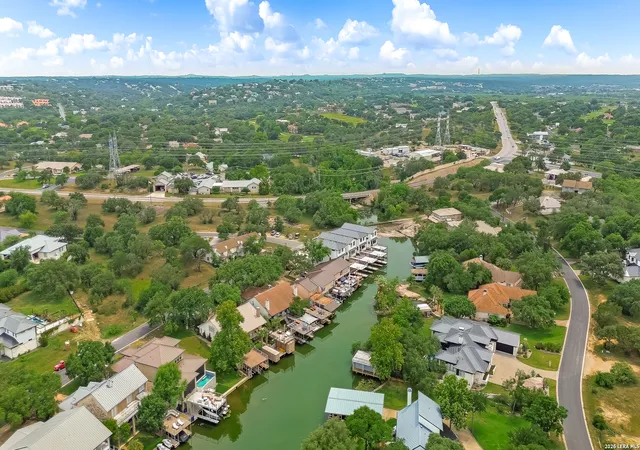 Homes for sale in Horseshoe Bay, TX | 613 Hi Circle North #e #E, Horseshoe Bay, TX 78657 | MLS# 1961051