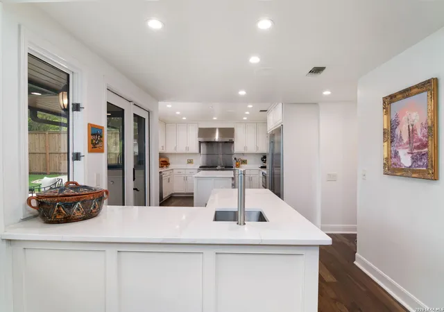 5th image of 340 Morningside Dr, Terrell Hills, TX 78209 | MLS# 1961064