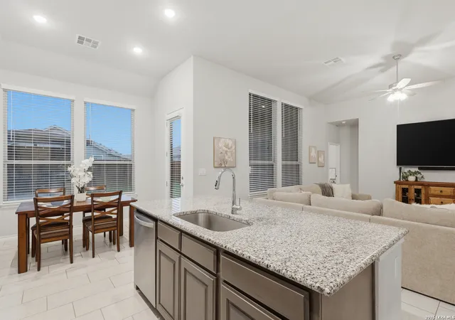Photo 4 of Single family home for sale at 10131 Harr Knl, San Antonio, TX 78224 | MLS# 1961093 | Listing updated on 2026-08-17
