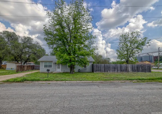Photo 3 of Sale Pending at 411 W Calera, Uvalde, TX 78801 | MLS# 1961137 | Listing updated on 2026-09-05
