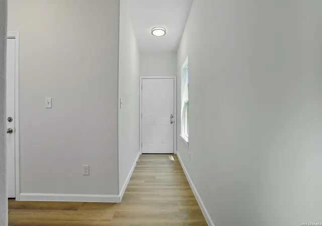 Photo 3 of Single family home for sale at 1958 E Crockett, San Antonio, TX 78202 | MLS# 1961153 | Listing updated on 2026-08-31