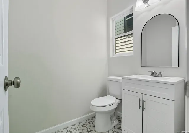 Photo 4 of Single family home for sale at 1958 E Crockett, San Antonio, TX 78202 | MLS# 1961153 | Listing updated on 2026-08-31