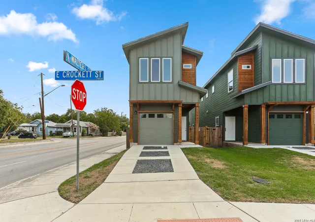 Photo 2 of Single family home for sale at 1962 E Crockett, San Antonio, TX 78202 | MLS# 1961154 | Listing updated on 2026-08-30