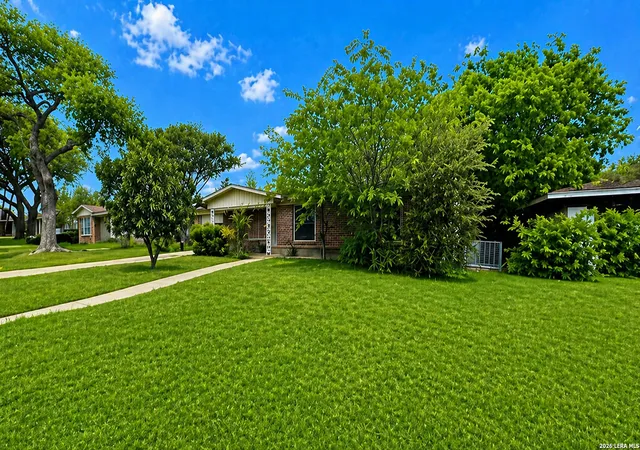 2nd image of 359 Barbara Dr, San Antonio, TX 78216 | MLS# 1961226