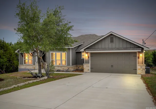 Homes for sale in Canyon Lake, TX | 1375 Parton Rd, Canyon Lake, TX 78133 | MLS# 1961228