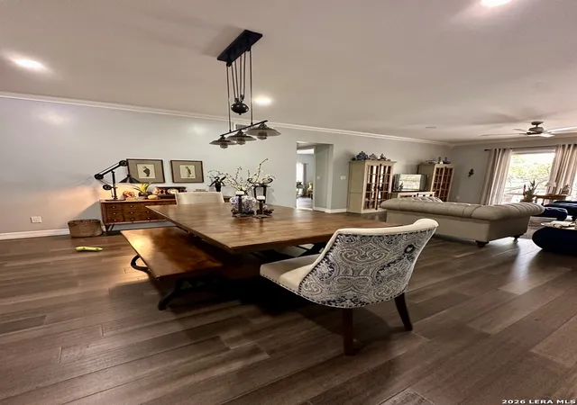 5th image of 7709 Broadway, San Antonio, TX 78209