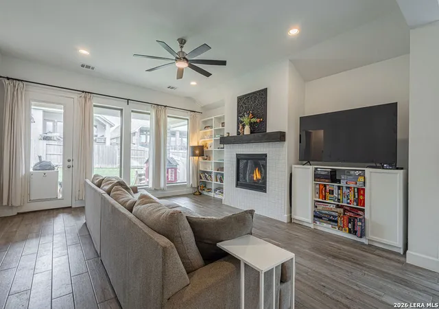 4th image of 1855 Cowbird Ave, New Braunfels, TX 78132 | MLS# 1961232