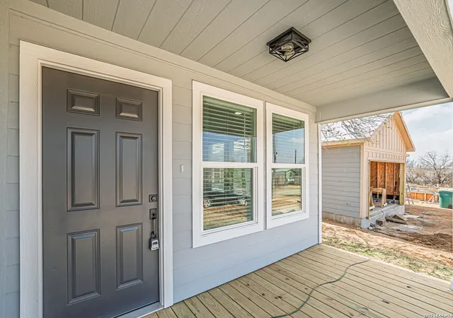 Homes for sale in Jourdanton, TX | 508 Hickory, Jourdanton, TX 78026 | MLS# 1961241