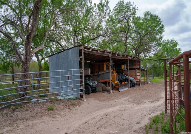 Photo 3 of House for sale at 1251 County Road 210, Karnes City, TX 78118 | MLS# 1961294 | Listing updated on 2026-08-24