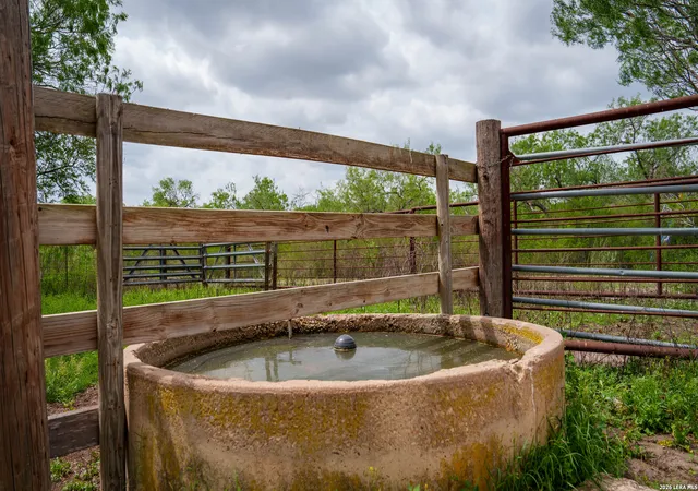 Photo 4 of House for sale at 1251 County Road 210, Karnes City, TX 78118 | MLS# 1961294 | Listing updated on 2026-08-24