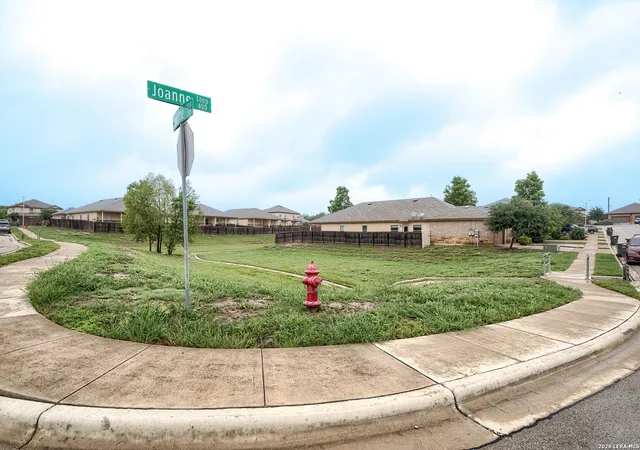 2nd image of 402 Joanne Loop, Buda, TX 78610 | MLS# 1961301