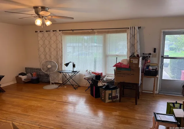 Photo 4 of Sale Pending at 134 Beryl Dr, San Antonio, TX 78213 | MLS# 1961337 | Listing updated on 2026-04-29
