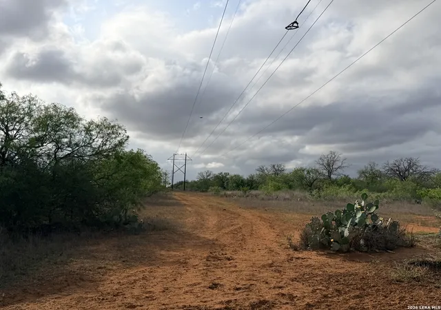 2nd image of 3980 Hwy 173, Jourdanton, TX 78026 | MLS# 1961375