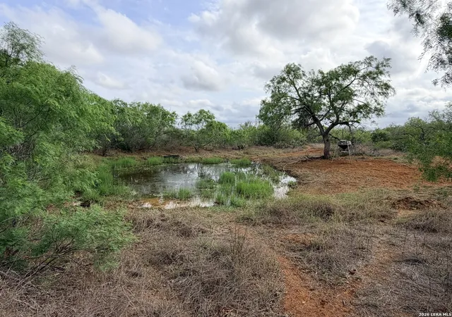 10th image of 3980 Hwy 173, Jourdanton, TX 78026 | MLS# 1961375