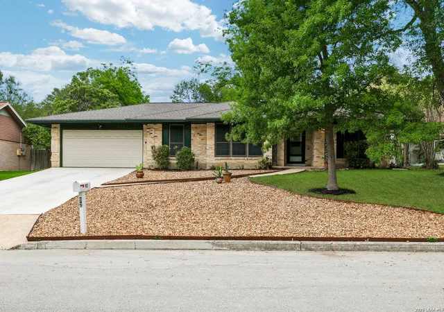 Photo 1 of Sale Pending at 92 Bluet Ln, San Antonio, TX 78213 | MLS# 1961378 | Listing updated on 2026-05-06