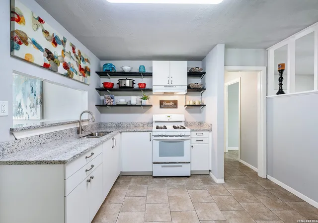 4th image of 139 W Academy St, San Antonio, TX 78226 | MLS# 1961414