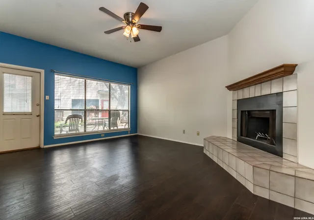 Photo 4 of Condo for sale at 829 W Bitters Rd #401, San Antonio, TX 78216 | MLS# 1961416 | Listing updated on 2026-06-12