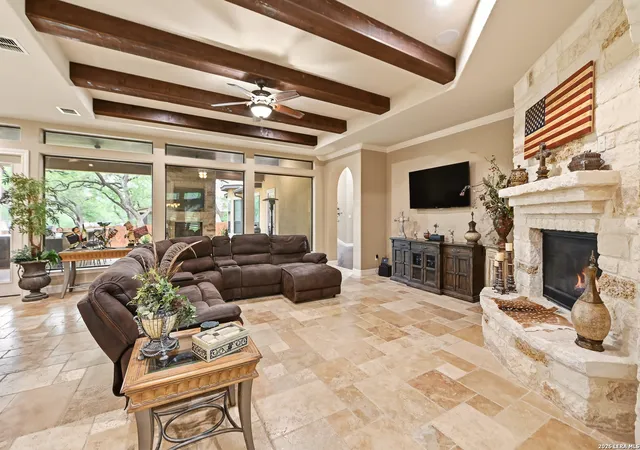 Photo 3 of Single family home for sale at 324 Heaven'S Way, San Antonio, TX 78260 | MLS# 1961417 | Listing updated on 2026-07-31