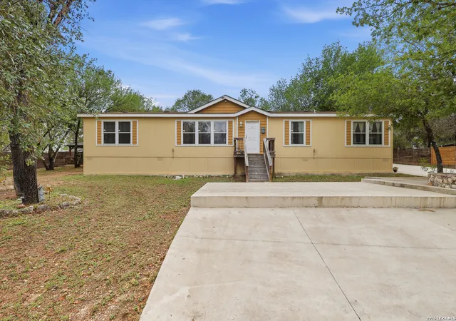 Photo 3 of Sale Pending at 24231 Post Oak View, San Antonio, TX 78264 | MLS# 1961418 | Listing updated on 2026-08-27