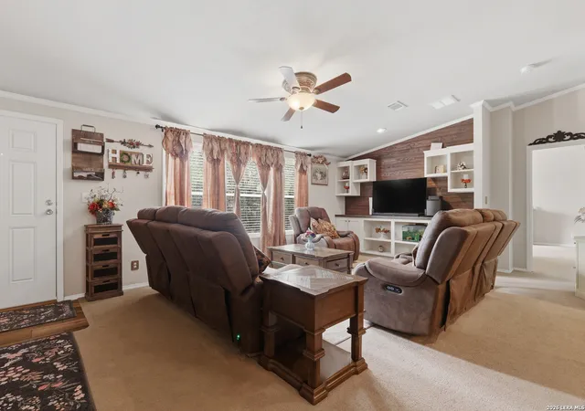 Photo 4 of Sale Pending at 24231 Post Oak View, San Antonio, TX 78264 | MLS# 1961418 | Listing updated on 2026-08-27