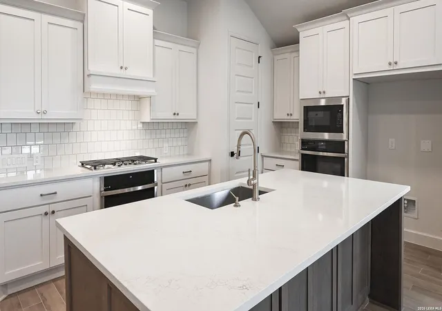 Photo 3 of Single family home for sale at 620 Bodark St, New Braunfels, TX 78132 | MLS# 1961430 | Listing updated on 2026-09-17