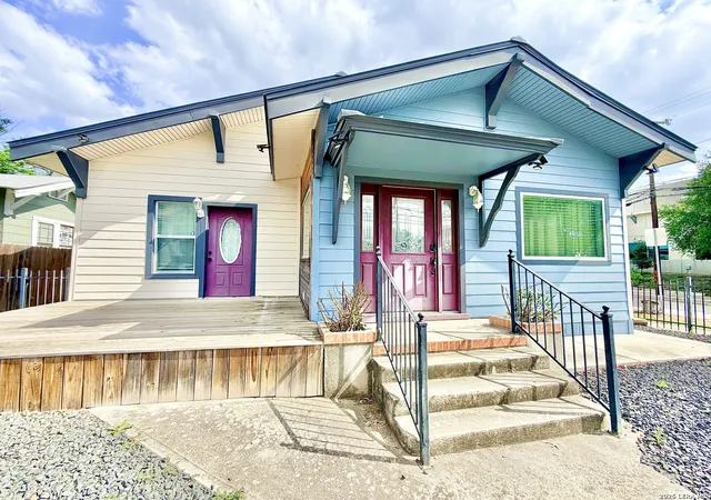 5th image of 702 E Euclid Ave, San Antonio, TX 78212 | MLS# 1961455