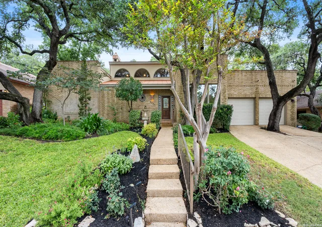 Photo 2 of Single family home for sale at 3531 Hunters Sound St, San Antonio, TX 78230 | MLS# 1961457 | Listing updated on 2026-09-04