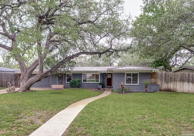 1st image of 523 Woodcrest Dr, San Antonio, TX 78209 | MLS# 1961545