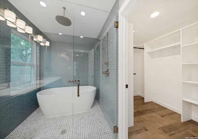 4th image of 523 Woodcrest Dr, San Antonio, TX 78209 | MLS# 1961545