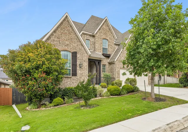 4th image of 25847 Warbler View, San Antonio, TX 78255 | MLS# 1961569
