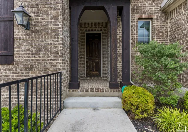 5th image of 25847 Warbler View, San Antonio, TX 78255 | MLS# 1961569