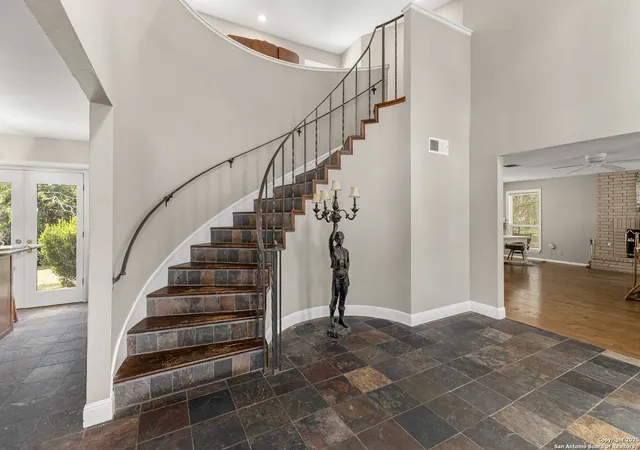 2nd image of 13711 Hunters Moss, San Antonio, TX 78230 | MLS# 1961574