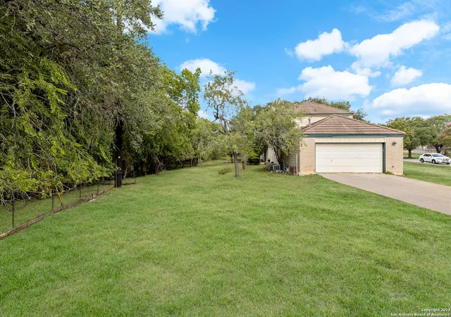 21st image of 13711 Hunters Moss, San Antonio, TX 78230 | MLS# 1961574