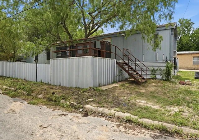 Photo 3 of Single family home for sale at 1308 Ruhmann, Kenedy, TX 78119 | MLS# 1961581 | Listing updated on 2026-09-22