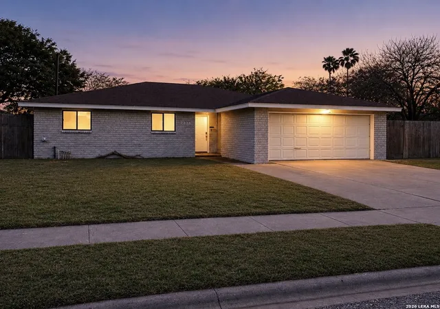 1st image of 2834 Held Dr, Corpus Christi, TX 78418 | MLS# 1961622