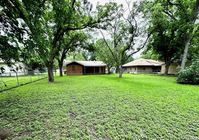 4th image of 809 Florence St, Castroville, TX 78009 | MLS# 1961642
