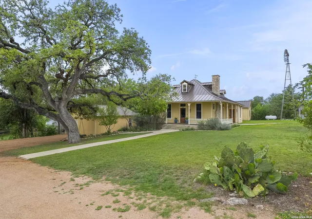 3rd image of 107 High Street, Comfort, TX 78013 | MLS# 1961654