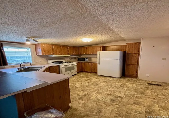 Photo 4 of Single family home for sale at 144 Bliss Cir, Brackettville, TX 78832 | MLS# 1961660 | Listing updated on 2026-06-05