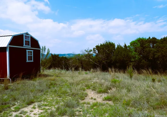 2nd image of 701 S Goat, Pipe Creek, TX 78063 | MLS# 1961666