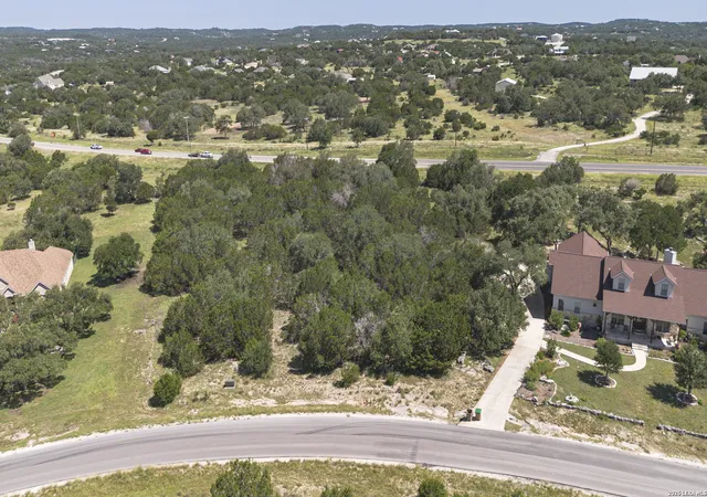 2nd image of 129 Blackbird Dr, Spring Branch, TX 78070 | MLS# 1961701